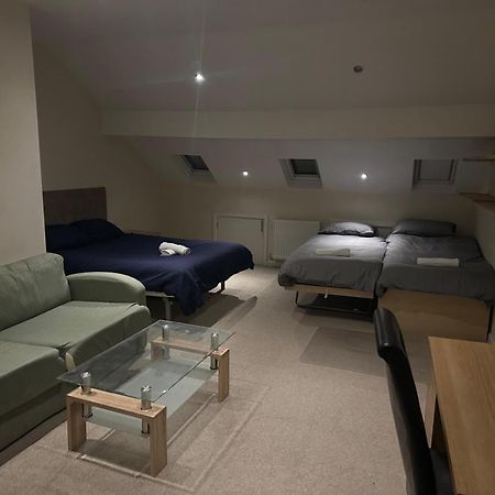 Seafords Guest House Stoke-on-Trent 外观 照片